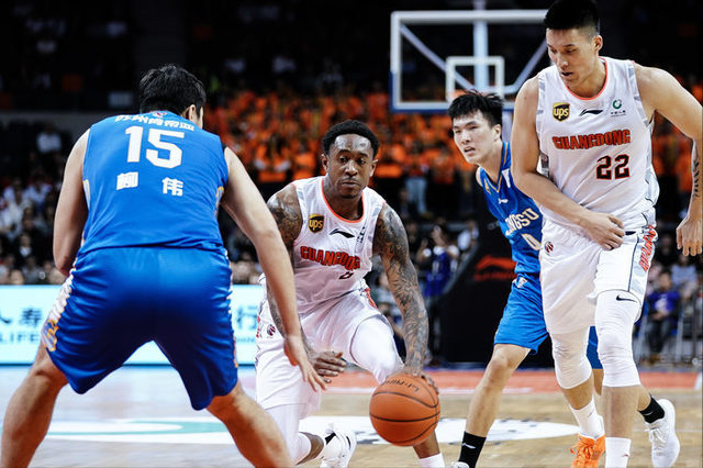 米兰官方网站 -关于转会期广东宏远更衣室发声——欧联节点到来；底气十足；赛季目标并未改变的信息